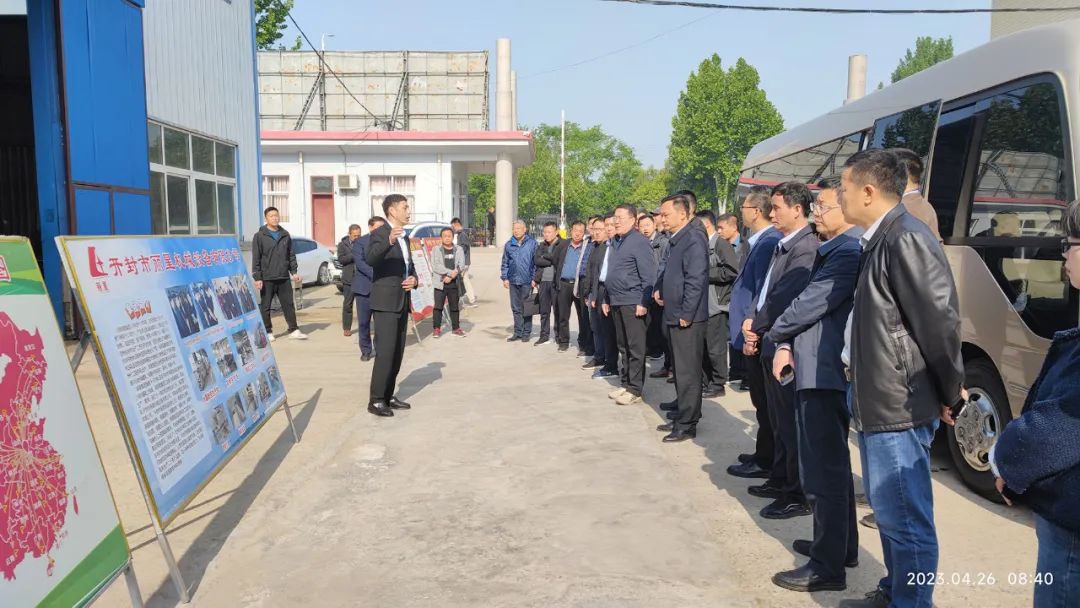 麗星機(jī)械歡迎徐州市農(nóng)業(yè)科學(xué)院專家團(tuán)隊到廠參觀